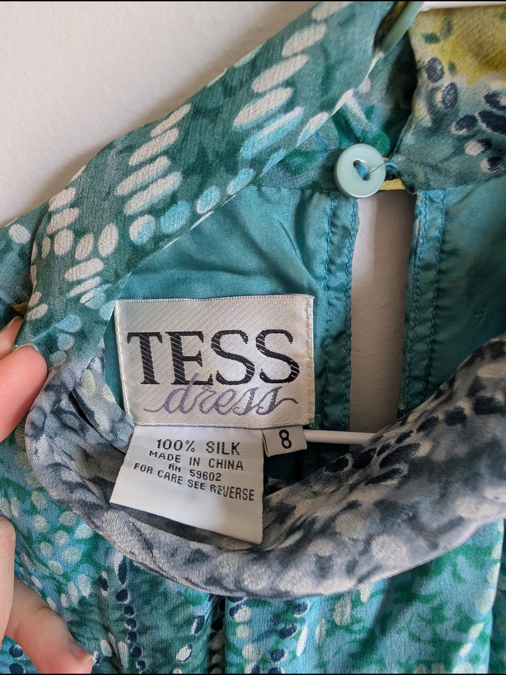 Vintage 100% Silk Dress By Tess Size 8 - Picture 2 of 7